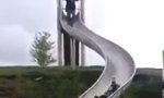 Funny Video : Die fieseste Rutsche weit und breit