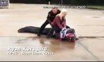 Lustiges Video - Die Alligator-Jägerin