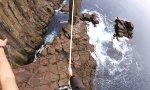 Slackline in windiger Höhe