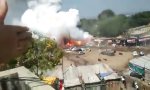 Lustiges Video : Kettenreaktion beim Feuerwerks-Verkauf