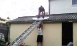 Leiter-Wakeboarding vom Dach