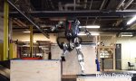 Lustiges Video : Parkour Atlas by Boston Dynamics
