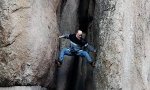 Lustiges Video : 70 jähriger Klettermeister