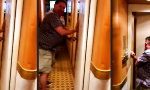Funny Video : Sie sagten noch das Hotelzimmer sei leicht windig...