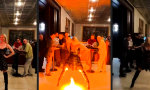 Lustiges Video - Feuer und Flamme von oben bis unten
