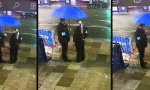 Der Schirm war eine Falle
